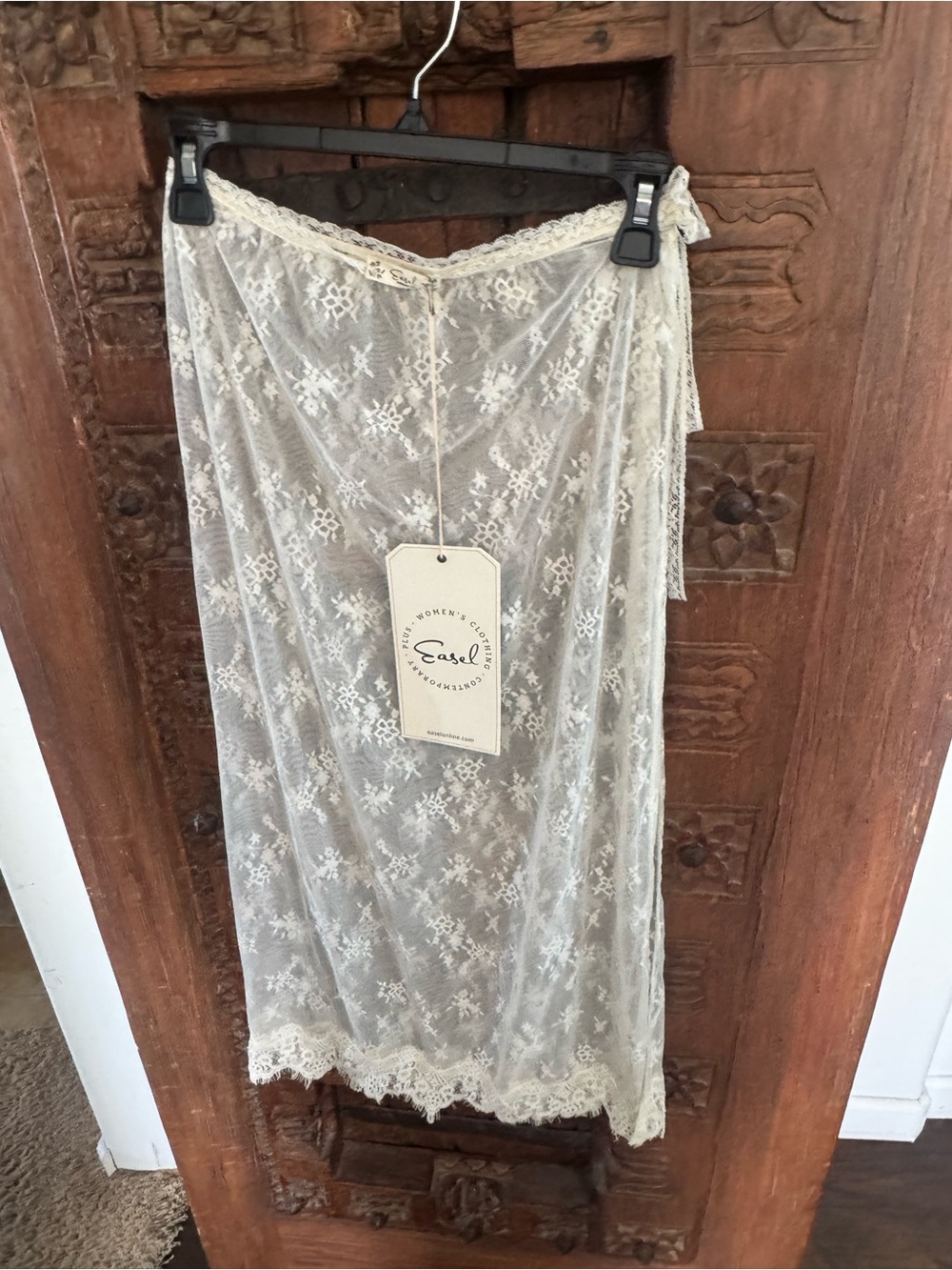 easel Sheer Lace Maxi Skirt in Ivory - Picture 3 of 4